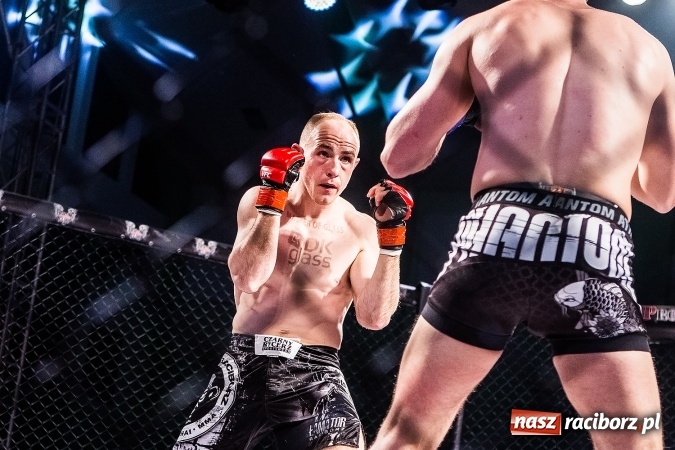 Zdjęcie w galerii na portalu naszraciborz.pl: Kuźnia Raciborska czy Racibórz? Gdzie zabrzmi bęben bitewny na gali MMA  wiadomości z regionu