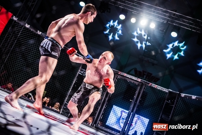 Zdjęcie w galerii na portalu naszraciborz.pl: Kuźnia Raciborska czy Racibórz? Gdzie zabrzmi bęben bitewny na gali MMA  wiadomości z regionu