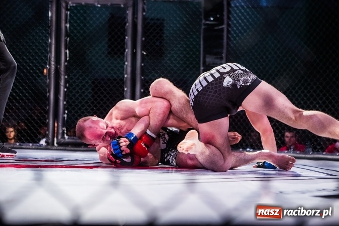 Zdjęcie w galerii na portalu naszraciborz.pl: Kuźnia Raciborska czy Racibórz? Gdzie zabrzmi bęben bitewny na gali MMA  wiadomości z regionu