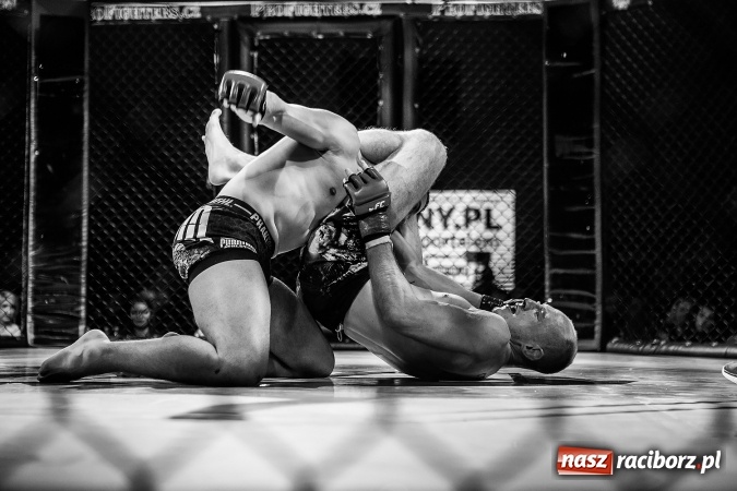 Zdjęcie w galerii na portalu naszraciborz.pl: Kuźnia Raciborska czy Racibórz? Gdzie zabrzmi bęben bitewny na gali MMA  wiadomości z regionu