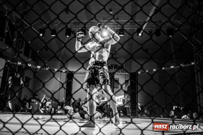 Zdjęcie w galerii na portalu naszraciborz.pl: Kuźnia Raciborska czy Racibórz? Gdzie zabrzmi bęben bitewny na gali MMA  wiadomości z regionu