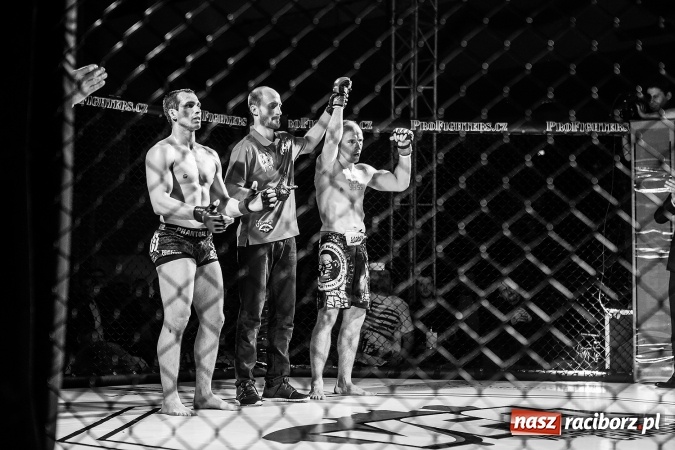 Zdjęcie w galerii na portalu naszraciborz.pl: Kuźnia Raciborska czy Racibórz? Gdzie zabrzmi bęben bitewny na gali MMA  wiadomości z regionu