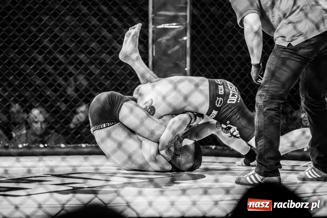 Zdjęcie w galerii na portalu naszraciborz.pl: Kuźnia Raciborska czy Racibórz? Gdzie zabrzmi bęben bitewny na gali MMA  wiadomości z regionu