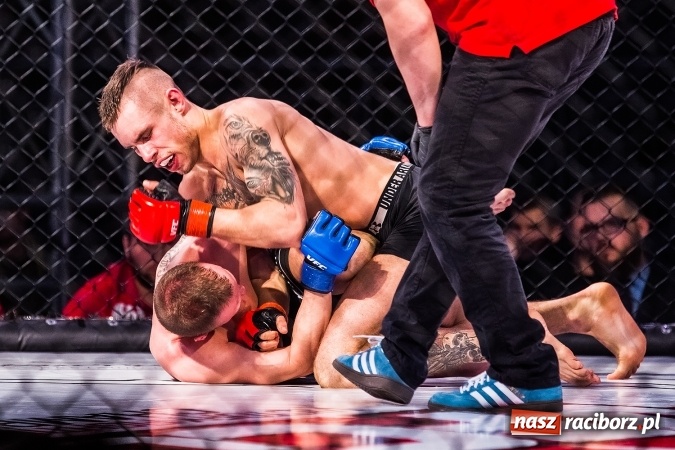 Zdjęcie w galerii na portalu naszraciborz.pl: Kuźnia Raciborska czy Racibórz? Gdzie zabrzmi bęben bitewny na gali MMA  wiadomości z regionu