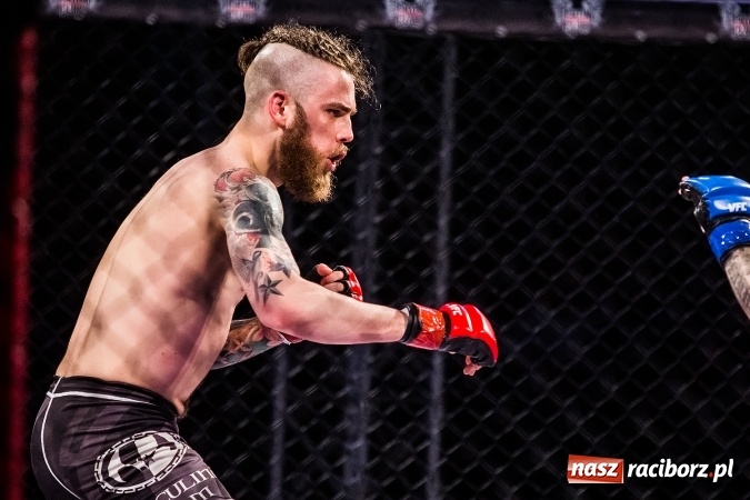 Zdjęcie w galerii na portalu naszraciborz.pl: Kuźnia Raciborska czy Racibórz? Gdzie zabrzmi bęben bitewny na gali MMA  wiadomości z regionu