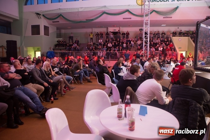 Zdjęcie w galerii na portalu naszraciborz.pl: Kuźnia Raciborska czy Racibórz? Gdzie zabrzmi bęben bitewny na gali MMA  wiadomości z regionu