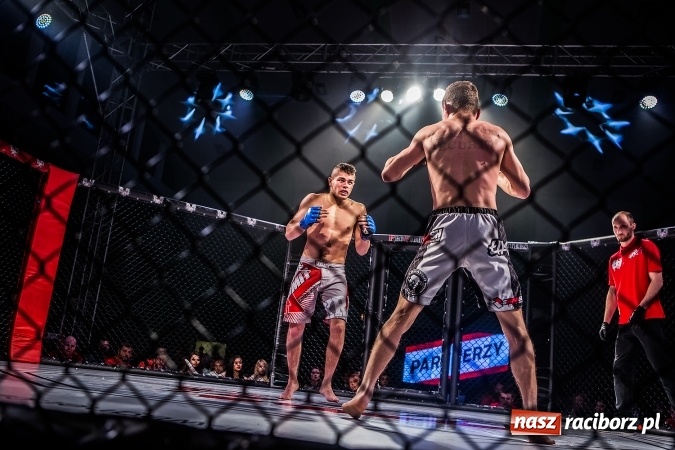 Zdjęcie w galerii na portalu naszraciborz.pl: Kuźnia Raciborska czy Racibórz? Gdzie zabrzmi bęben bitewny na gali MMA  wiadomości z regionu
