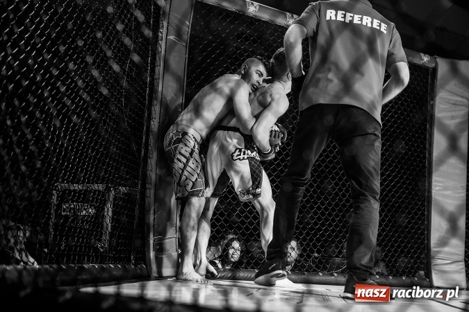 Zdjęcie w galerii na portalu naszraciborz.pl: Kuźnia Raciborska czy Racibórz? Gdzie zabrzmi bęben bitewny na gali MMA  wiadomości z regionu