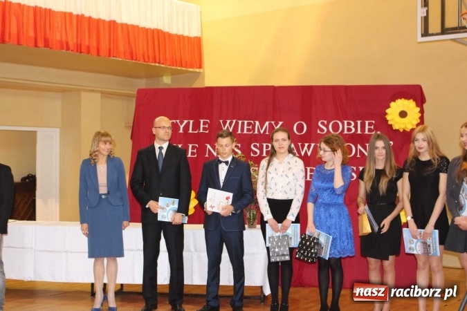 Zdjęcie w galerii na portalu naszraciborz.pl: ZSOMS Racibórz pożegnał swoich maturzystów  wiadomości z regionu