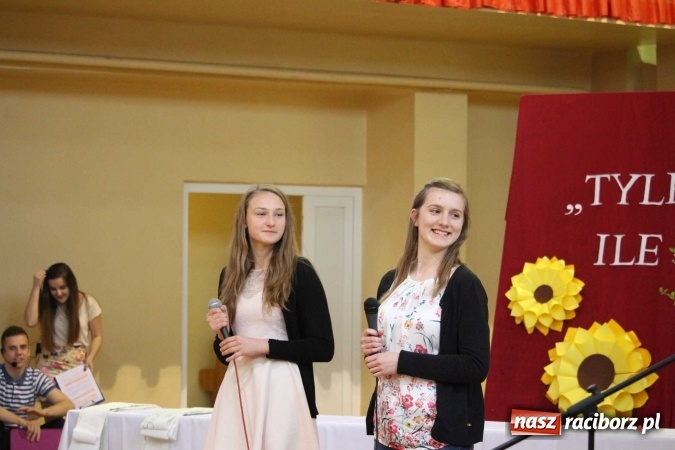 Zdjęcie w galerii na portalu naszraciborz.pl: ZSOMS Racibórz pożegnał swoich maturzystów  wiadomości z regionu