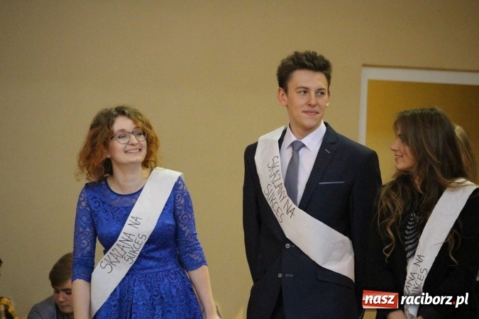 Zdjęcie w galerii na portalu naszraciborz.pl: ZSOMS Racibórz pożegnał swoich maturzystów  wiadomości z regionu