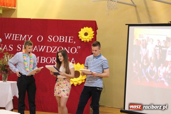 Zdjęcie w galerii na portalu naszraciborz.pl: ZSOMS Racibórz pożegnał swoich maturzystów  wiadomości z regionu