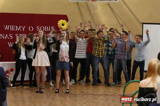 Zdjęcie w galerii na portalu naszraciborz.pl: ZSOMS Racibórz pożegnał swoich maturzystów  wiadomości z regionu