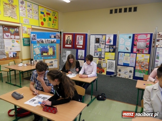 Zdjęcie w galerii na portalu naszraciborz.pl: I Powiatowy Konkurs Racibórz Moje Miasto w Szkole Podstawowej nr 18 wiadomości z regionu