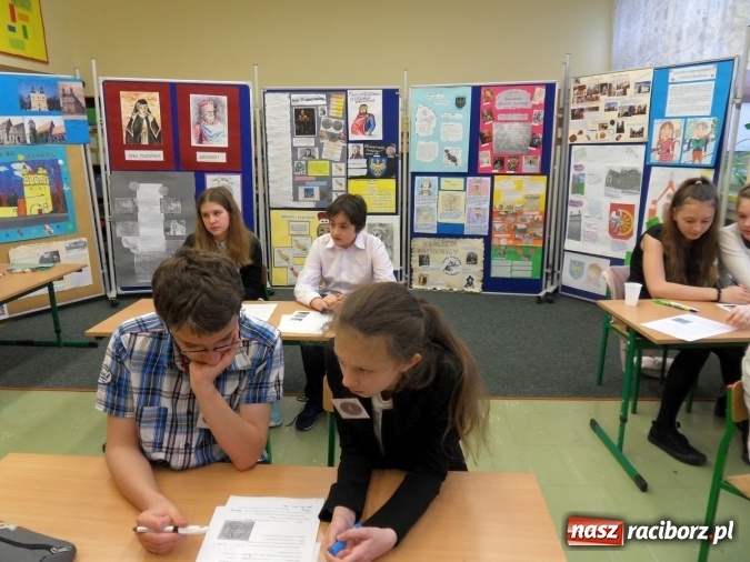 Zdjęcie w galerii na portalu naszraciborz.pl: I Powiatowy Konkurs Racibórz Moje Miasto w Szkole Podstawowej nr 18 wiadomości z regionu