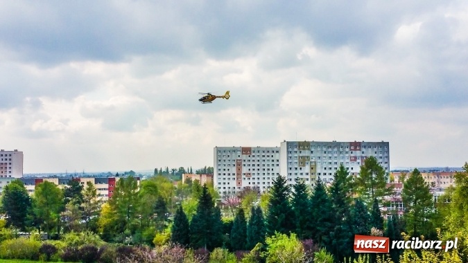 Zdjęcie w galerii na portalu naszraciborz.pl: Prokurator wyjaśni przyczyny zdarzenia z Chorzowskiej. 27-latek z poważnymi obrażeniami głowy przetransportowany do Sosnowca  wiadomości z regionu