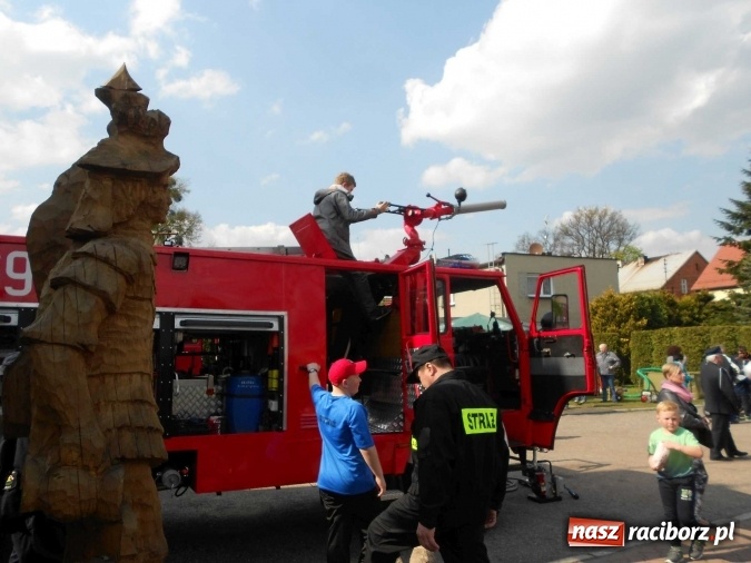 Zdjęcie w galerii na portalu naszraciborz.pl: Dzień otwarty w OSP Rudy. Strażacy pokazali swoje umiejętności wiadomości z regionu