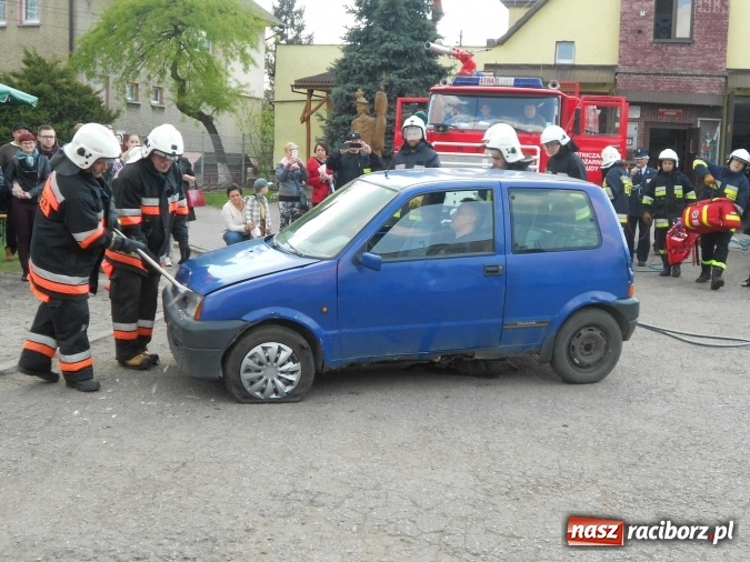 Zdjęcie w galerii na portalu naszraciborz.pl: Dzień otwarty w OSP Rudy. Strażacy pokazali swoje umiejętności wiadomości z regionu