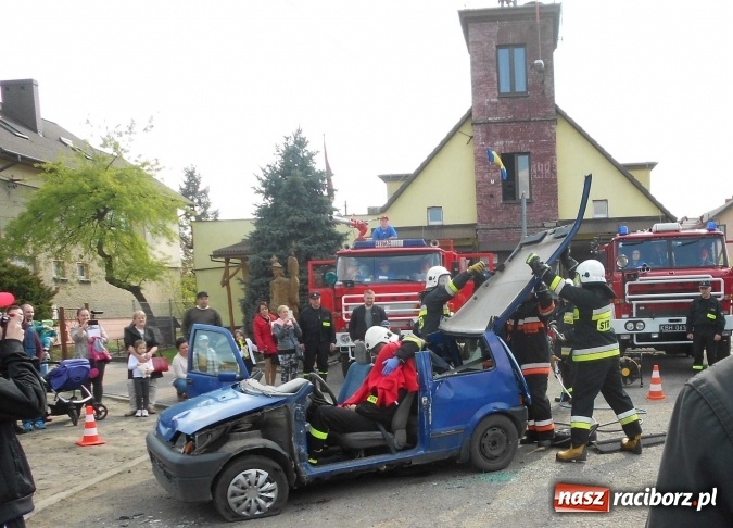 Zdjęcie w galerii na portalu naszraciborz.pl: Dzień otwarty w OSP Rudy. Strażacy pokazali swoje umiejętności wiadomości z regionu