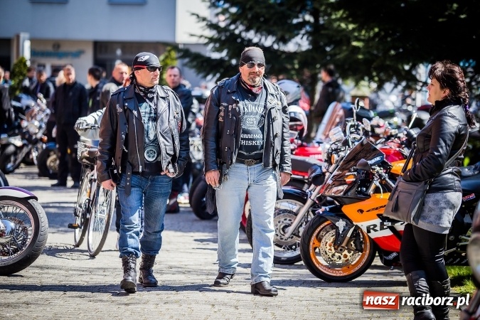 Zdjęcie w galerii na portalu naszraciborz.pl: Inauguracja sezonu motocyklowego w Raciborzu. Przejazd kawalkady trwał 10 minut wiadomości z regionu