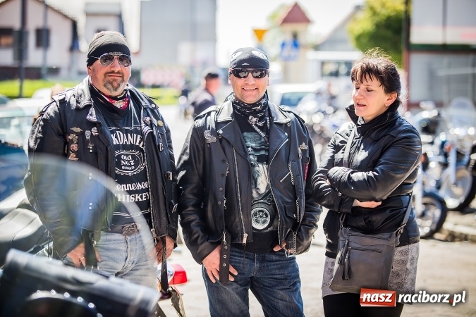Zdjęcie w galerii na portalu naszraciborz.pl: Inauguracja sezonu motocyklowego w Raciborzu. Przejazd kawalkady trwał 10 minut wiadomości z regionu