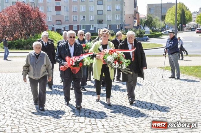 Zdjęcie w galerii na portalu naszraciborz.pl: Raciborska lewica uczciła robotnicze święto wiadomości z regionu