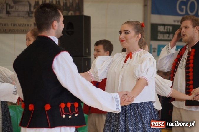 Zdjęcie w galerii na portalu naszraciborz.pl: Wystartowała wielka majówka w Nędzy  wiadomości z regionu