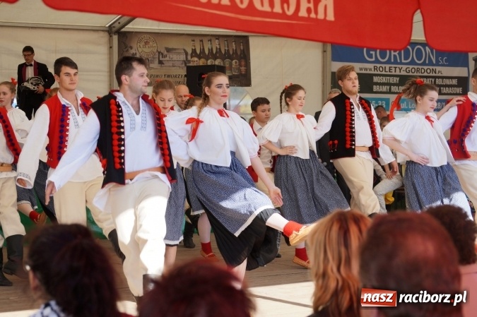 Zdjęcie w galerii na portalu naszraciborz.pl: Wystartowała wielka majówka w Nędzy  wiadomości z regionu