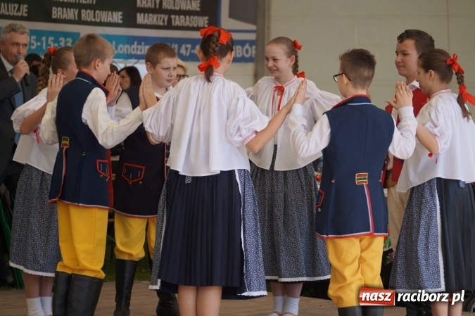 Zdjęcie w galerii na portalu naszraciborz.pl: Wystartowała wielka majówka w Nędzy  wiadomości z regionu