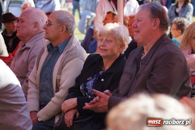 Zdjęcie w galerii na portalu naszraciborz.pl: Wystartowała wielka majówka w Nędzy  wiadomości z regionu