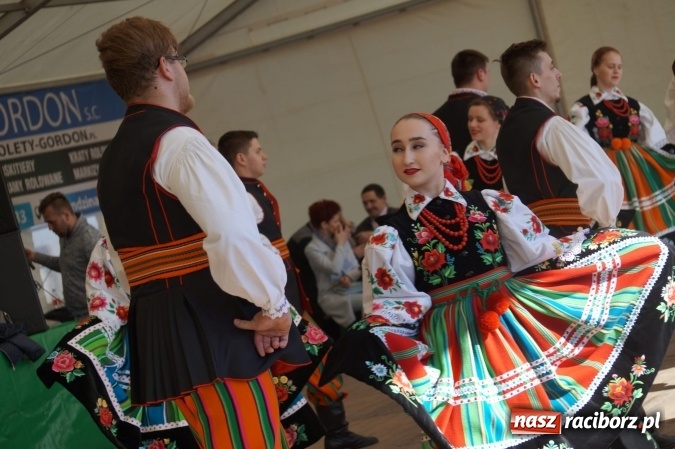 Zdjęcie w galerii na portalu naszraciborz.pl: Wystartowała wielka majówka w Nędzy  wiadomości z regionu