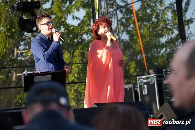Zdjęcie w galerii na portalu naszraciborz.pl: Gwiazdy śląskiej sceny na majówce w Nędzy  wiadomości z regionu