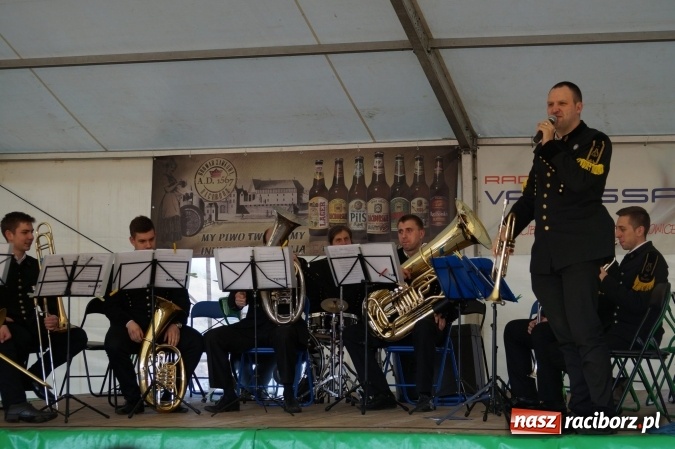 Zdjęcie w galerii na portalu naszraciborz.pl: Gwiazdy śląskiej sceny na majówce w Nędzy  wiadomości z regionu