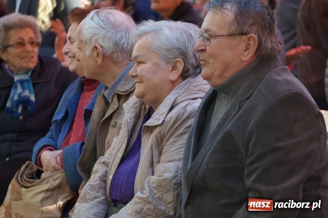 Zdjęcie w galerii na portalu naszraciborz.pl: Gwiazdy śląskiej sceny na majówce w Nędzy  wiadomości z regionu