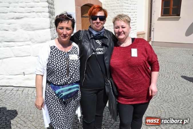 Zdjęcie w galerii na portalu naszraciborz.pl: Inauguracja sezonu motocyklowego w Raciborzu – festyn na Zamku Piastowskim wiadomości z regionu