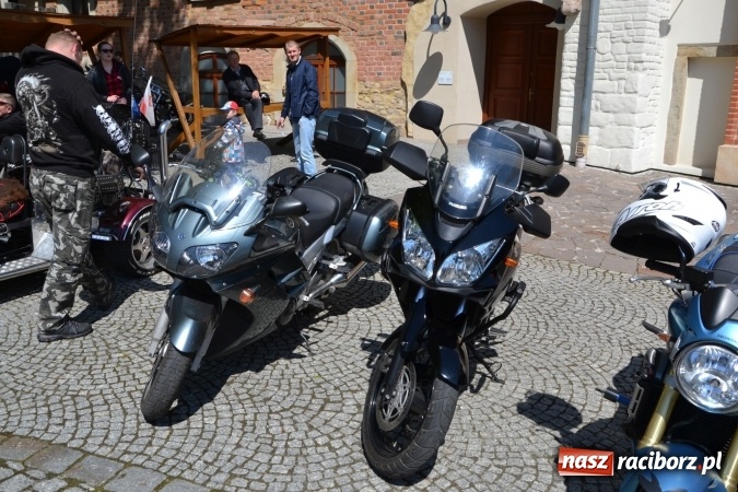 Zdjęcie w galerii na portalu naszraciborz.pl: Inauguracja sezonu motocyklowego w Raciborzu – festyn na Zamku Piastowskim wiadomości z regionu