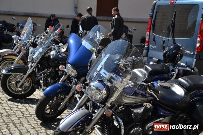 Zdjęcie w galerii na portalu naszraciborz.pl: Inauguracja sezonu motocyklowego w Raciborzu – festyn na Zamku Piastowskim wiadomości z regionu