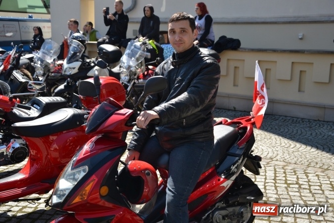 Zdjęcie w galerii na portalu naszraciborz.pl: Inauguracja sezonu motocyklowego w Raciborzu – festyn na Zamku Piastowskim wiadomości z regionu