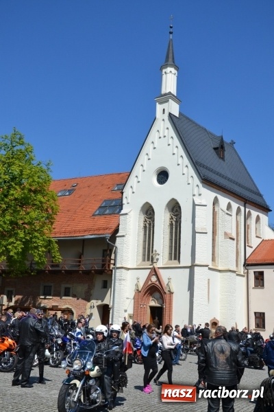 Zdjęcie w galerii na portalu naszraciborz.pl: Inauguracja sezonu motocyklowego w Raciborzu – festyn na Zamku Piastowskim wiadomości z regionu