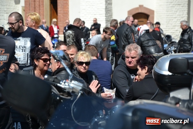 Zdjęcie w galerii na portalu naszraciborz.pl: Inauguracja sezonu motocyklowego w Raciborzu – festyn na Zamku Piastowskim wiadomości z regionu