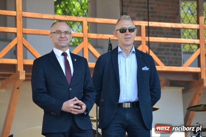 Zdjęcie w galerii na portalu naszraciborz.pl: Inauguracja sezonu motocyklowego w Raciborzu – festyn na Zamku Piastowskim wiadomości z regionu