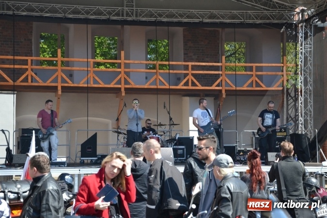 Zdjęcie w galerii na portalu naszraciborz.pl: Inauguracja sezonu motocyklowego w Raciborzu – festyn na Zamku Piastowskim wiadomości z regionu
