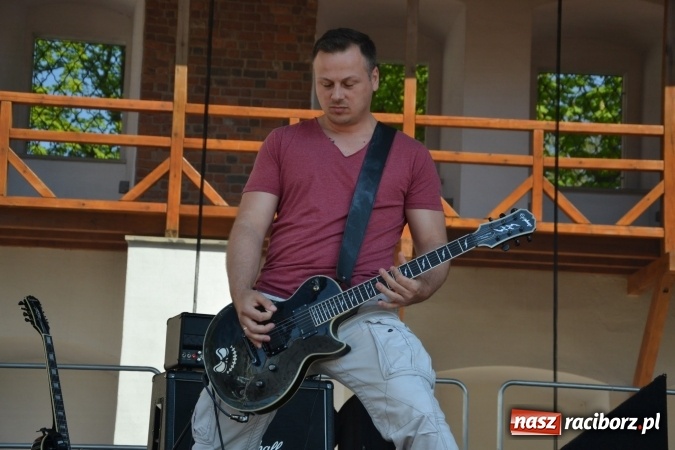 Zdjęcie w galerii na portalu naszraciborz.pl: Inauguracja sezonu motocyklowego w Raciborzu – festyn na Zamku Piastowskim wiadomości z regionu