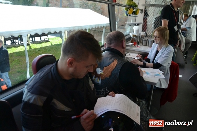 Zdjęcie w galerii na portalu naszraciborz.pl: Inauguracja sezonu motocyklowego w Raciborzu – festyn na Zamku Piastowskim wiadomości z regionu