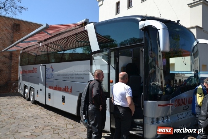 Zdjęcie w galerii na portalu naszraciborz.pl: Inauguracja sezonu motocyklowego w Raciborzu – festyn na Zamku Piastowskim wiadomości z regionu