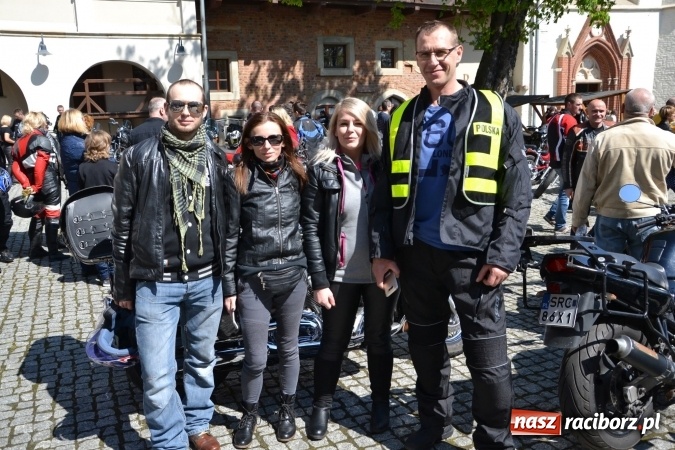 Zdjęcie w galerii na portalu naszraciborz.pl: Inauguracja sezonu motocyklowego w Raciborzu – festyn na Zamku Piastowskim wiadomości z regionu