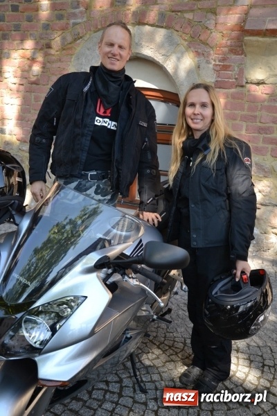 Zdjęcie w galerii na portalu naszraciborz.pl: Inauguracja sezonu motocyklowego w Raciborzu – festyn na Zamku Piastowskim wiadomości z regionu