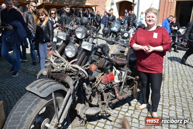 Zdjęcie w galerii na portalu naszraciborz.pl: Inauguracja sezonu motocyklowego w Raciborzu – festyn na Zamku Piastowskim wiadomości z regionu