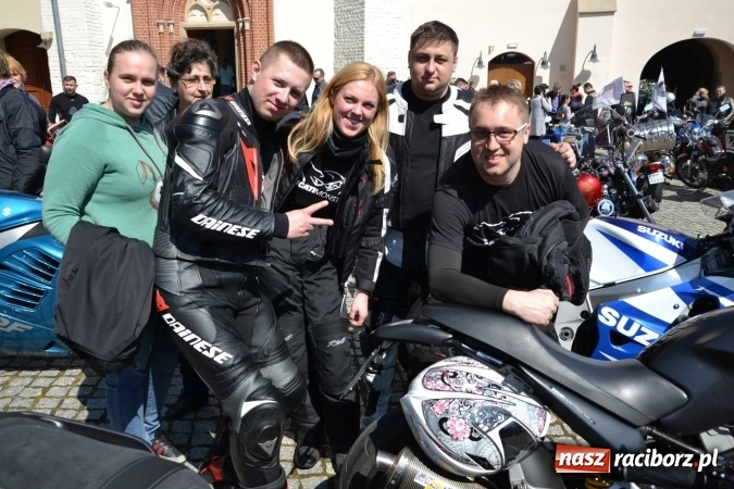 Zdjęcie w galerii na portalu naszraciborz.pl: Inauguracja sezonu motocyklowego w Raciborzu – festyn na Zamku Piastowskim wiadomości z regionu