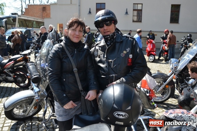 Zdjęcie w galerii na portalu naszraciborz.pl: Inauguracja sezonu motocyklowego w Raciborzu – festyn na Zamku Piastowskim wiadomości z regionu